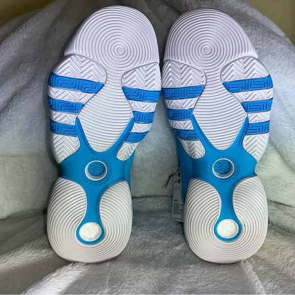 Adidas Trae Young 2 Ice Athletic Basketball Sneakers Sky Blue White UNC H06479 - Picture 9 of 15